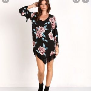 Show me your mumu rodeo dress in flower hour floral print w/ fringe size small